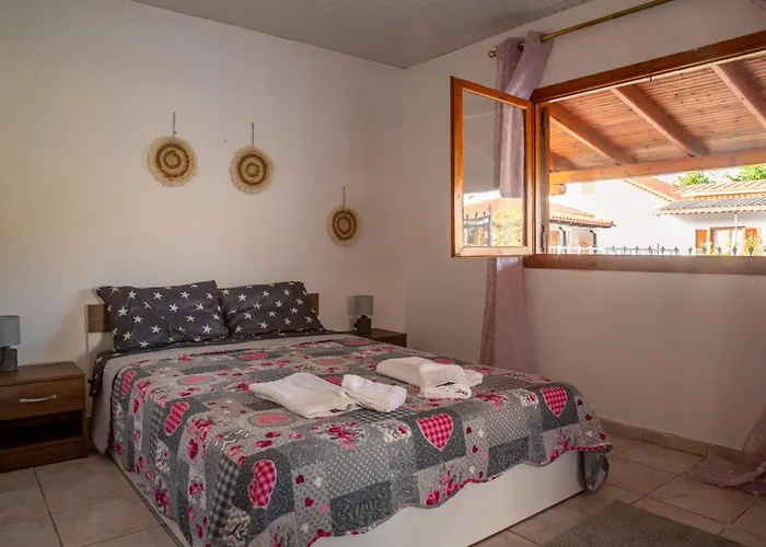 Seaside By Golden Host * Nea Moudania