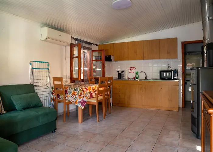 Seaside By Golden Host