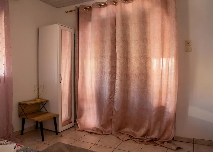 公寓 Seaside By Golden Host 尼亚·蒙达尼亚